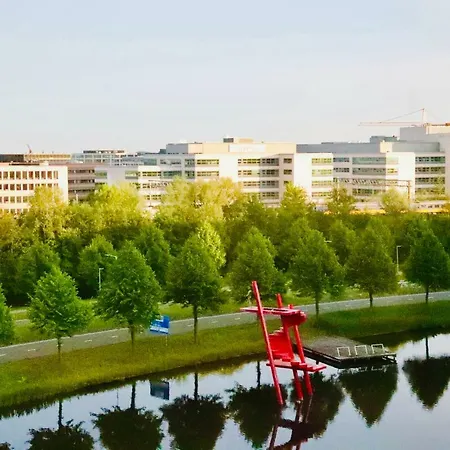 Hyde Park Amsterdam Airport 4*