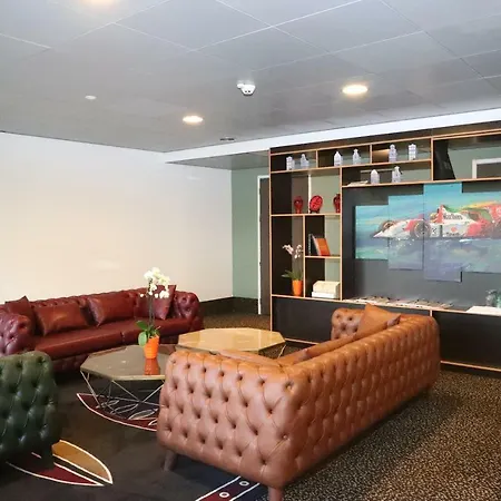 Hyde Park Amsterdam Airport