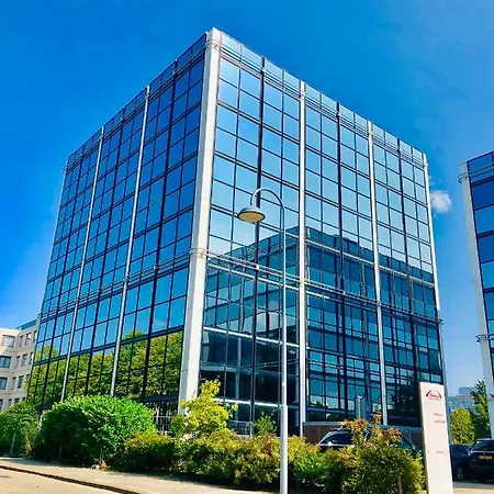 Hyde Park Amsterdam Airport מלון 4*