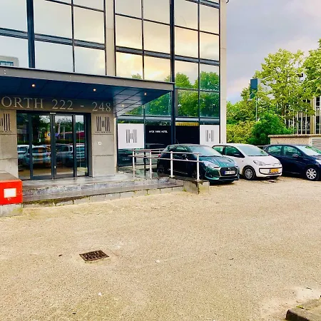 Hyde Park Amsterdam Airport מלון הופדורפ