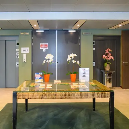 Hyde Park Amsterdam Airport מלון 4*