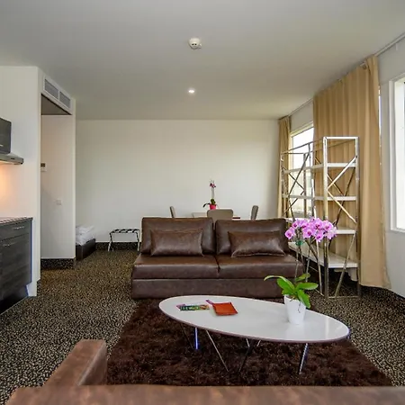 מלון Hyde Park Amsterdam Airport 4*